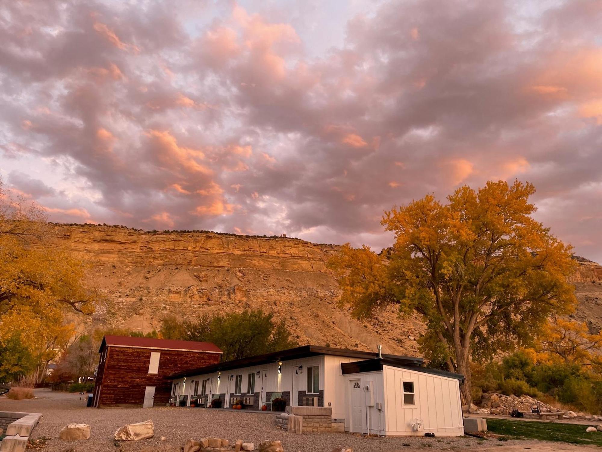 The Homestead Palisade Bagian luar foto